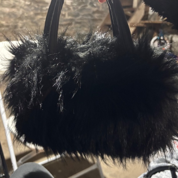 Black fur bag - Picture 2 of 3